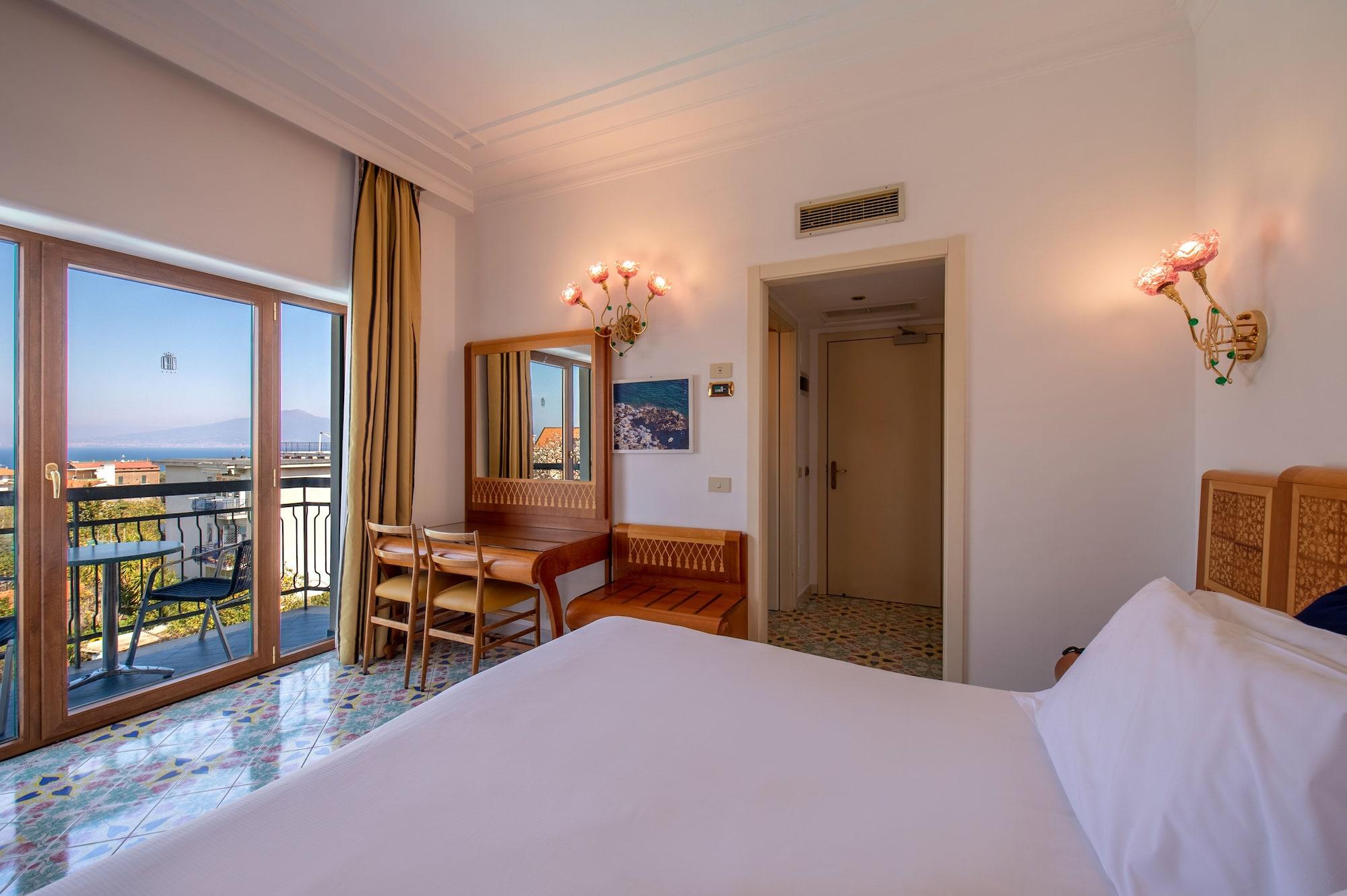 Grand Hotel Flora Соренто Екстериор снимка
