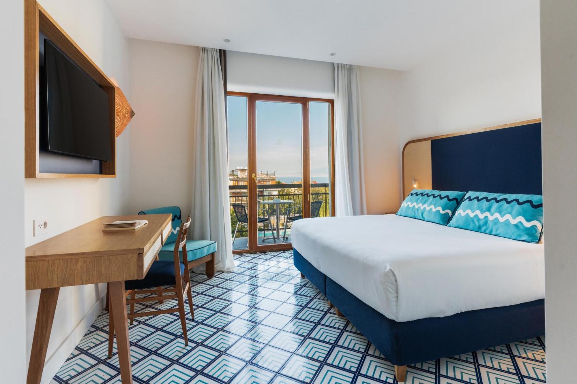 Grand Hotel Flora Соренто Екстериор снимка